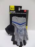 Under armour training gloves (Size M)