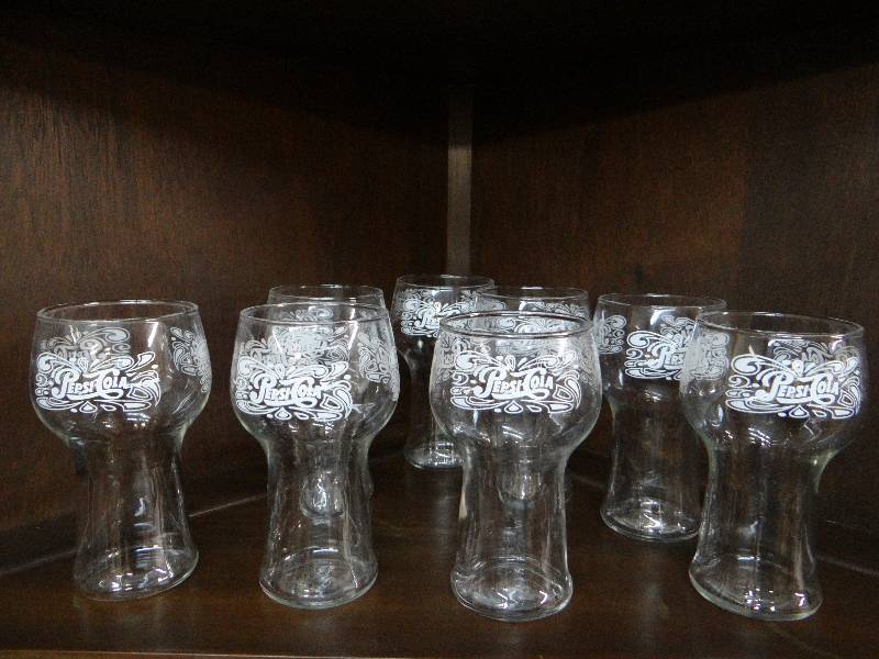 lot 744 image: Set of 8 Pepsi Cola glasses