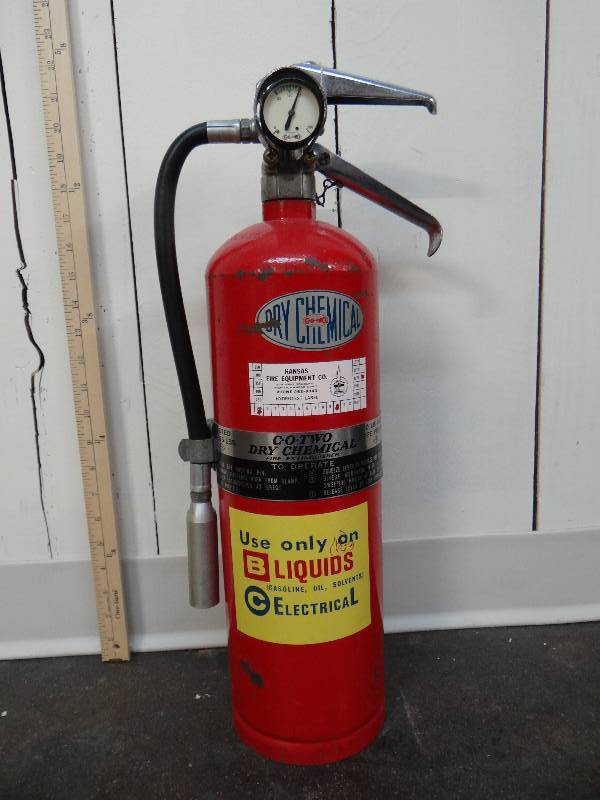 lot 754 image: Fire extinguisher