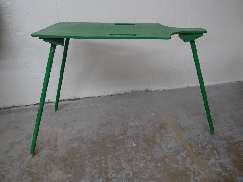 lot 776 image: Portable shooting stand