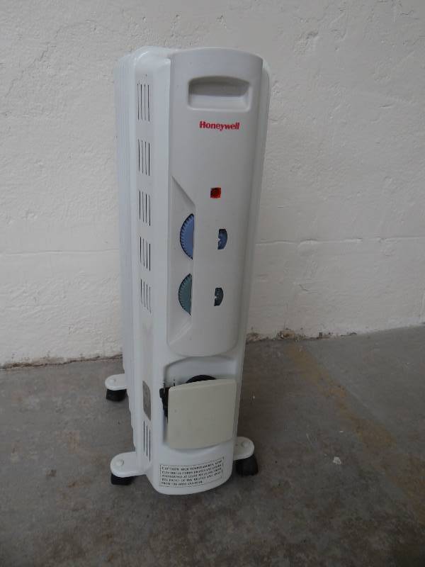 lot 777 image: Honeywell heater