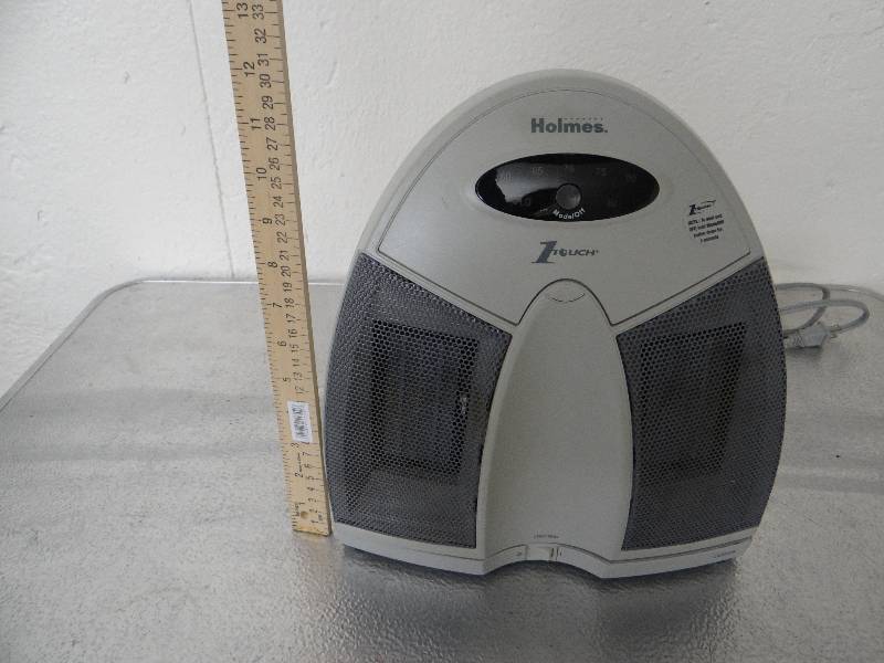 lot 780 image: Oscillating Holmes Heater