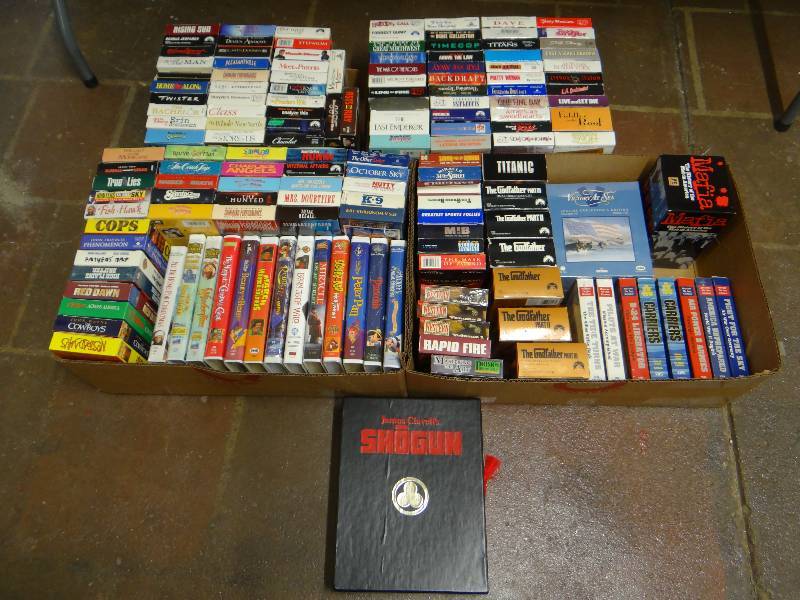 lot 832 image: Lot of various VHS tapes