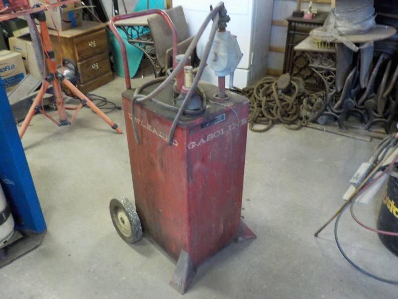 lot 3584 image: Gas Caddy 30 gallon