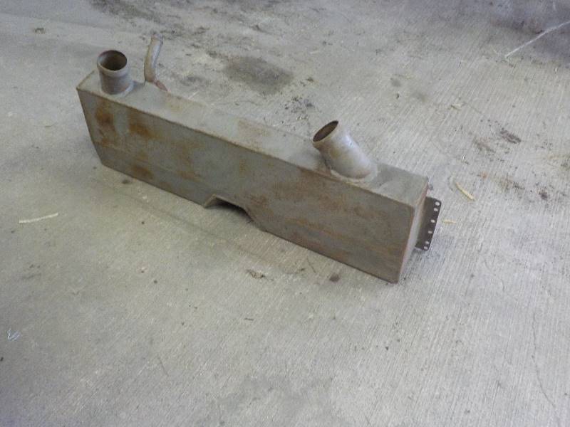 lot 3589 image: CAT radiator tank Taalman engineered products LTD 403