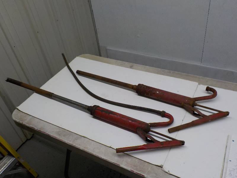 lot 3615 image: 2 barrel pumps