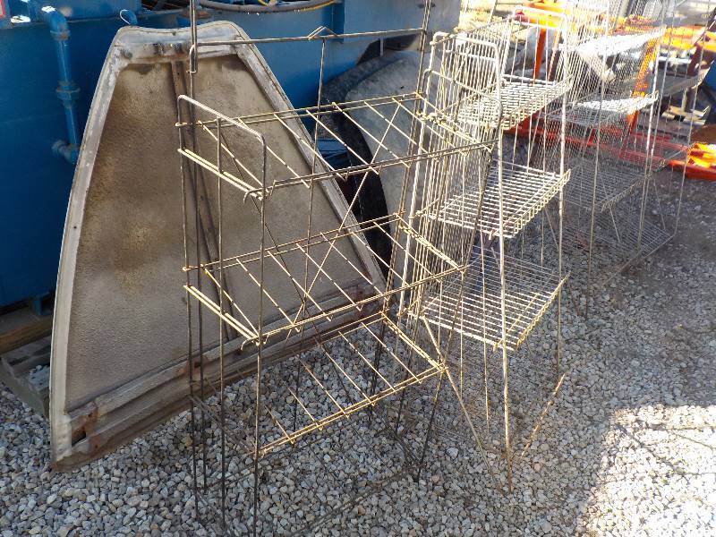 lot 3625 image: 2 wire racks