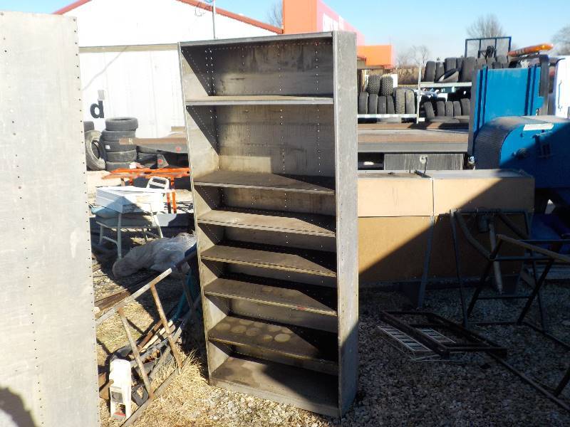 lot 3632 image: aluminum shelf
