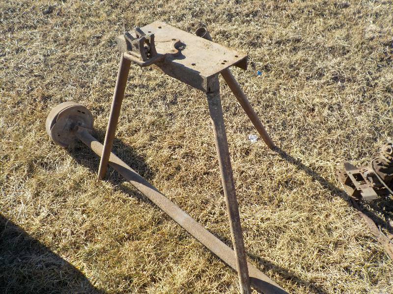 lot 3635 image: pipe tripod