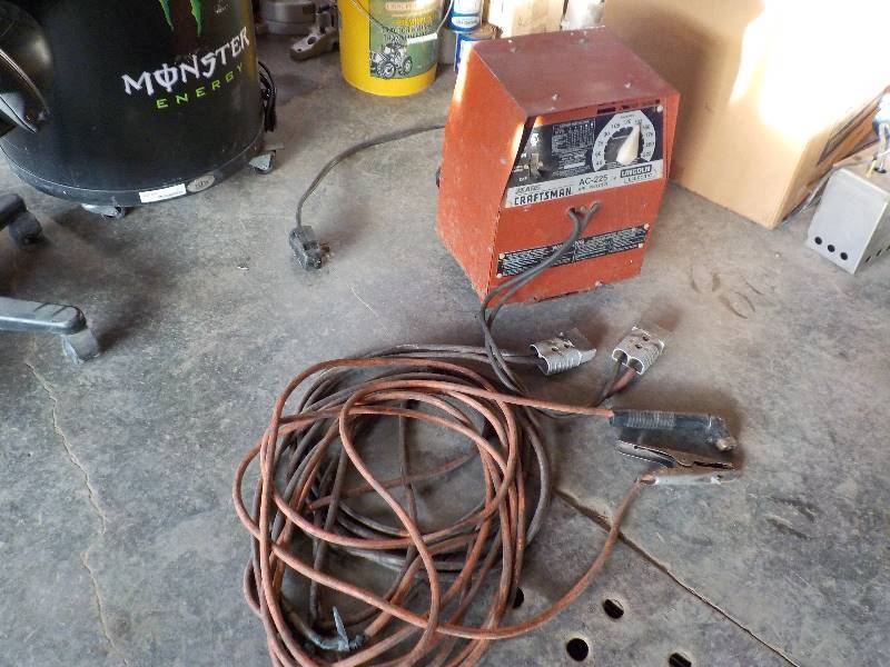 lot 3654 image: Lincoln eletctric sears stick welder w leads