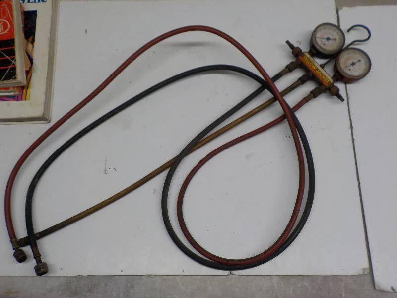 lot 3723 image: yellow jacket test charging manifold ac