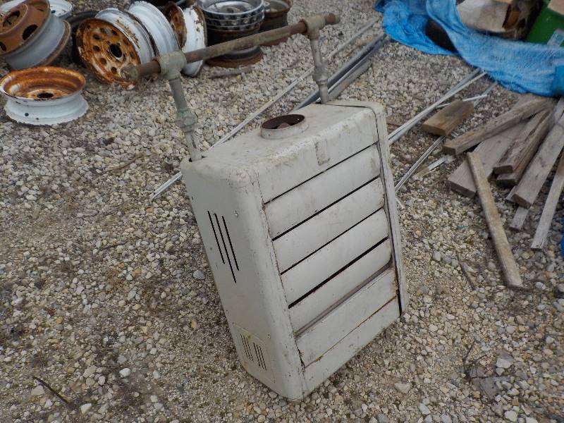 lot 3738 image: big heater