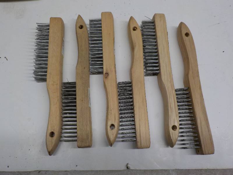 lot 3741 image: new wire brushes