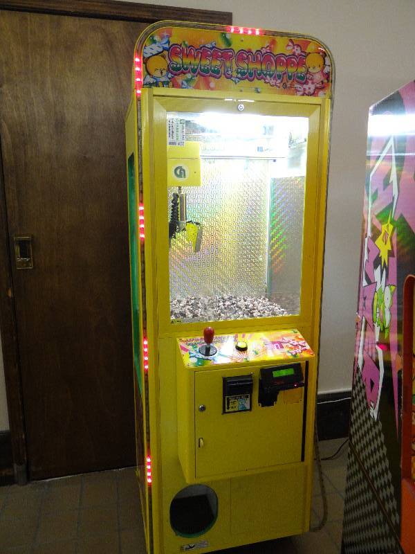 lot 6053 image: Coastal Amusement Sweet Shoppe Arcade Game