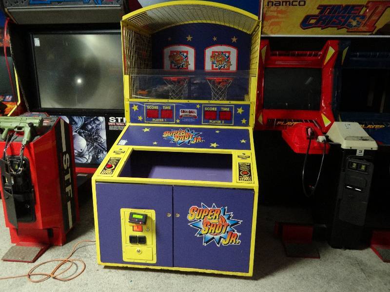 lot 6063 image: Super Shot Jr. Arcade Game