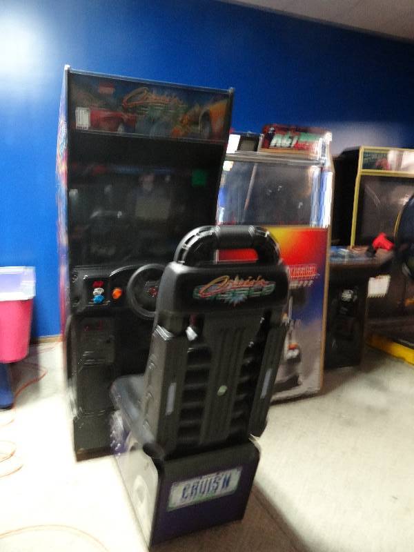 lot 6081 image: Midway  Nintendo Cruisin World Arcade Game
