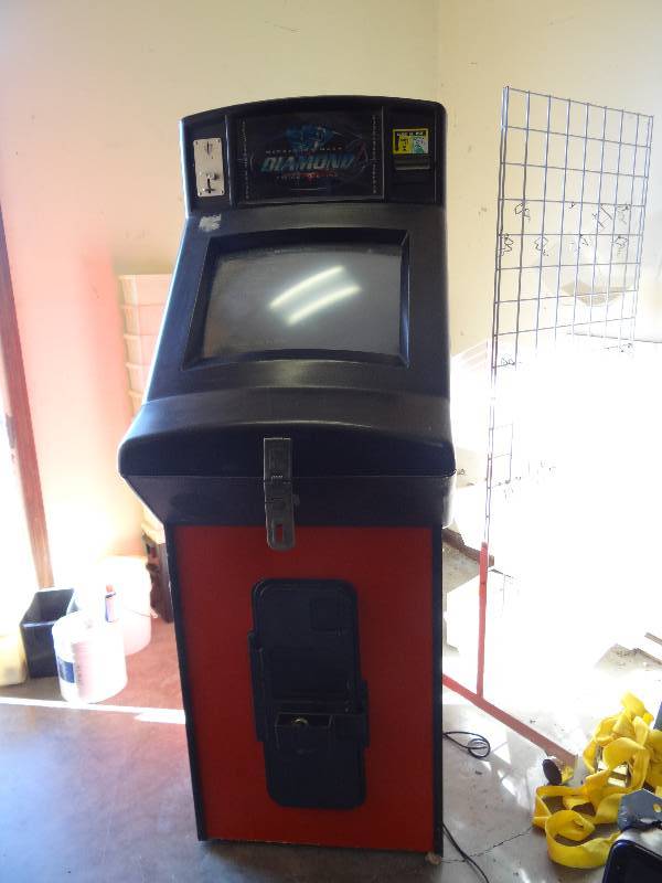 lot 6103 image: Mega Touch Maxx Diamond Edition Upright Trivia Game