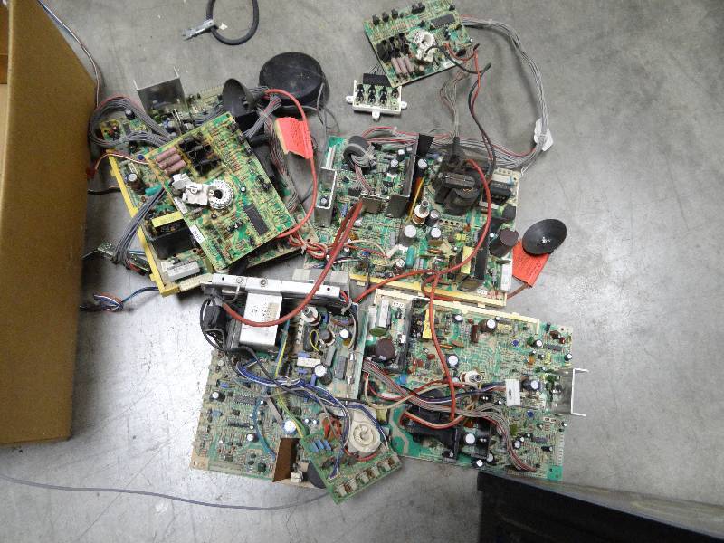 lot 6106 image: Misc Monitor Mother Boards