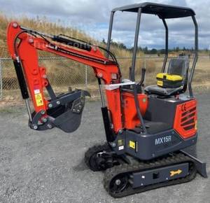 lot 1999 image: Unused 2024 AGT MX15R Excavator - 420cc Gas - Transmission Hydrostatic - 16 Dig Bucket, Manual Thumb, Auxiliary Hydraulics, 36 Push Blade, Canopy, Tool Box, 7 Rubber Tracks