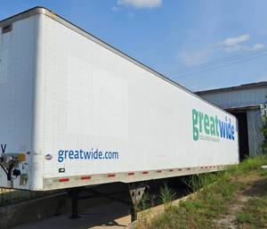 lot 1854 image: 2005 Utility Dry Box Van 53ft Semi Trailer