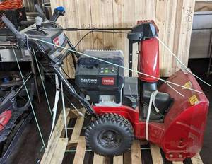 lot 1926 image: Unused - TORO 24 in. (61 cm) Power Max� e24 60V Two-Stage Snow Blower Model 39924
