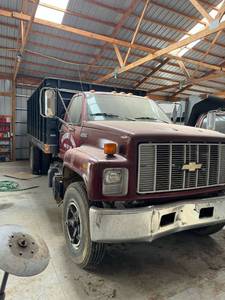 lot 2 image: 1992 Kodiak Dump Truck Runs And Drives