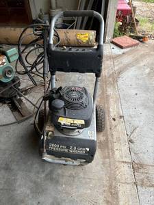 lot 22 image: Honda power washer