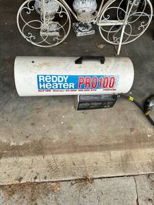 lot 26 image: Reddy heater pro 100 propane space heater