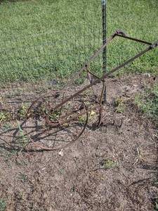 lot 1045 image: vintage metal garden cultivator push style