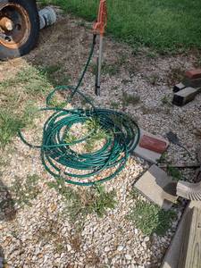 lot 1047 image: two water hoses