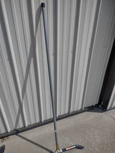 lot 1067 image: 24-in squeegee
