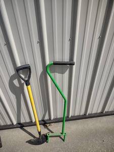 lot 1068 image: two garden tools