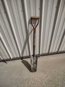 lot 1069 image: sharpshooter shovel