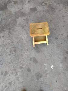 lot 1075 image: small stool