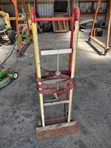 lot 1076 image: Dayton appliance dolly
