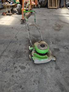 lot 1080 image: Lawn-Boy mower batteries dead untested
