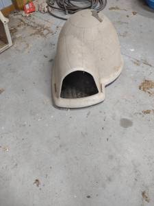 lot 1134 image: indigo igloo style dog house