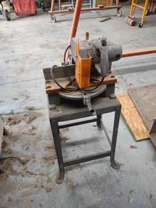 lot 1141 image: Rockwell chop saw