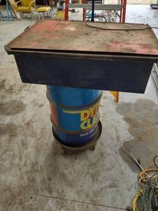 lot 1318 image: Dinah clean parts cleaner