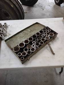 lot 1331 image: 34 34 in sockets in case