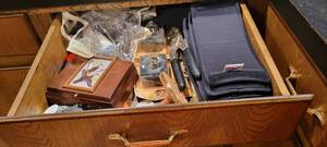 lot 2074 image: Content of drawer
