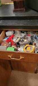lot 2075 image: Content of your drawer