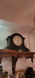 lot 2088 image: Manual clock