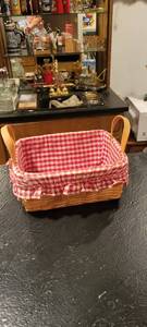 lot 2135 image: 8  10 basket with cloth liner.