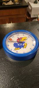 lot 2137 image: K u clock