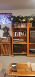 lot 2189 image: Cabinet content dose not go