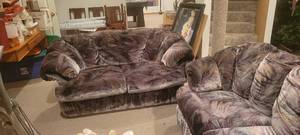 lot 2219 image: Love. Seat