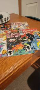 lot 2264 image: 5 fantastic 4 comic books.