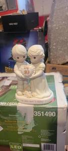 lot 2306 image: Enesco Precious Moments Ten Years Heart To Heart Anniversary Figurine 163805 Box