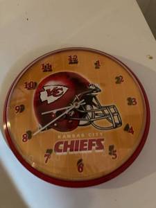 lot 3044 image: 12 inch Kansas City Chiefs clock